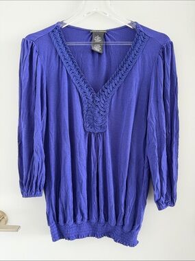 Chelsea & Theodore - Women's Purple V-Neck Braided Detail Top